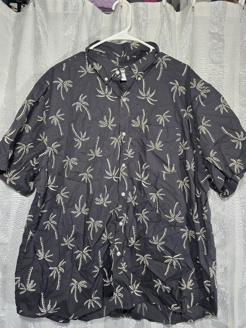Black Palm Tree Button-Up Shirt